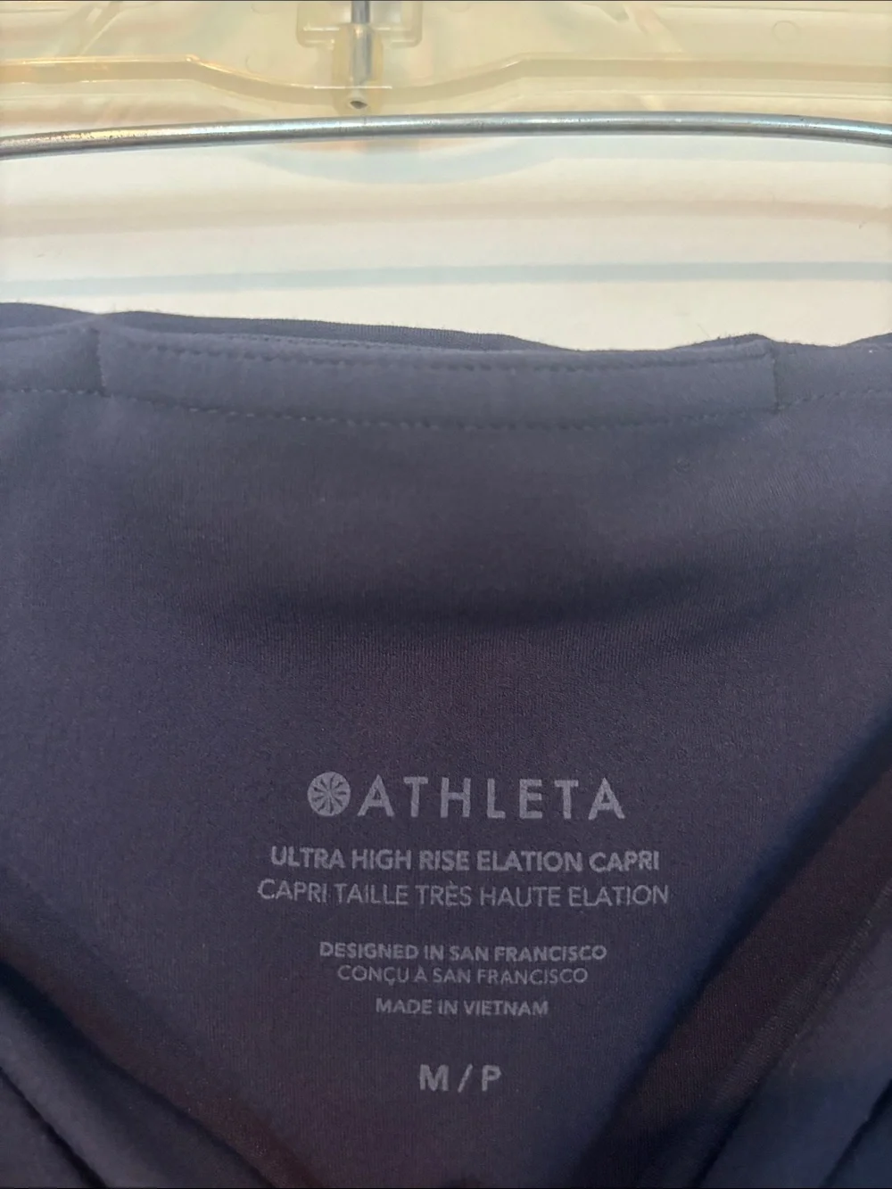Athleta Women’s Navy Blue Ultra High Rise Elation Capri Legging in Petite Medium